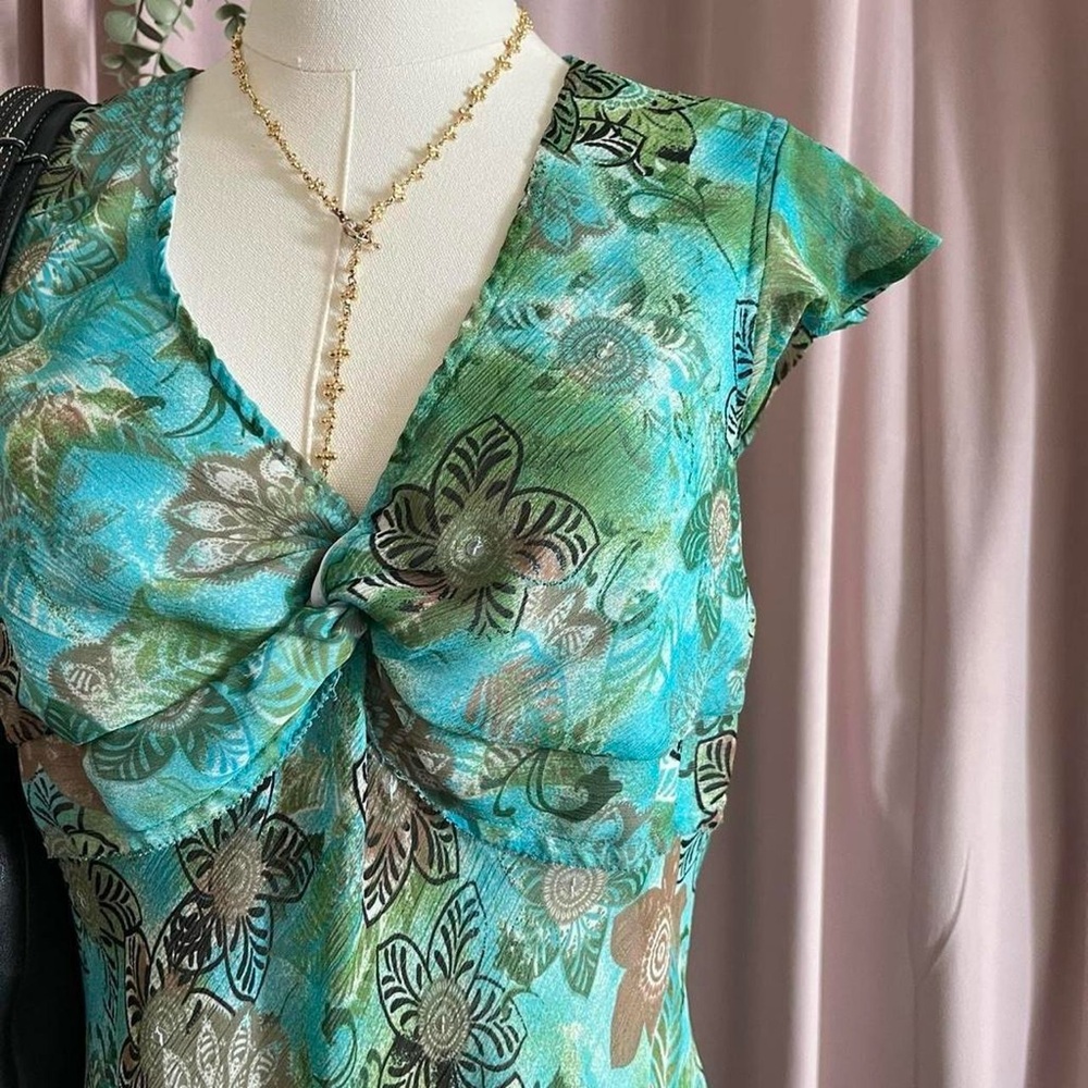 Reitman’s Floral V-Neck Turquoise Whimsical Dress - Picture 4 of 4